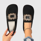 Black / 4