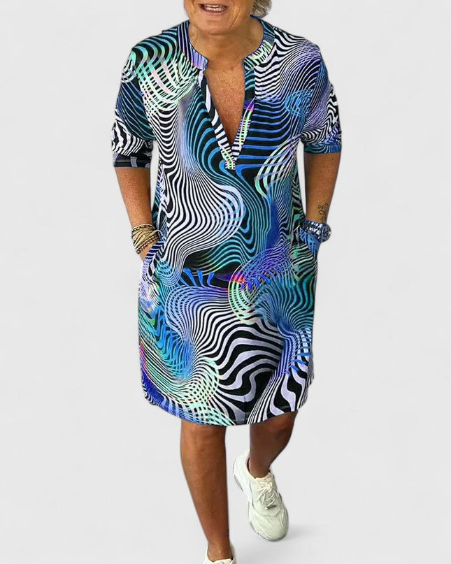 Helinae | Sophisticated V-Neck Dress