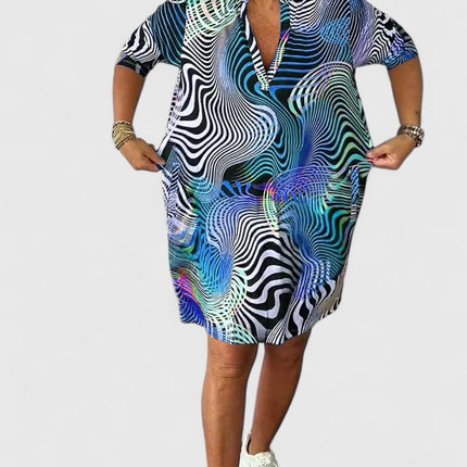 Helinae | Sophisticated V-Neck Dress