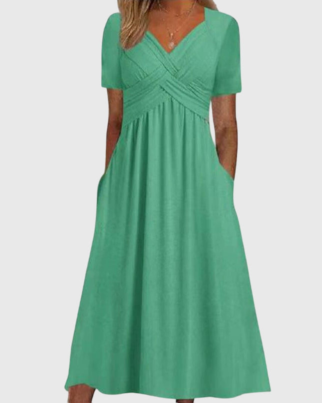 Amanda - Flattering Dress