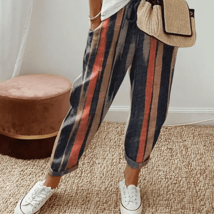 Women's Trousers | Straight shape and Cropped Length
