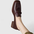 Brown / 4