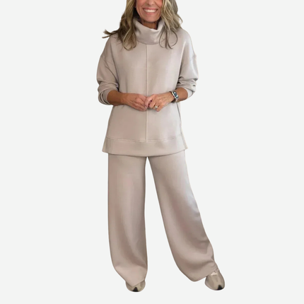 Evelyne - Two-Piece Travel Set With Turtleneck