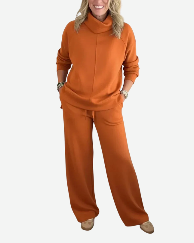 Evelyne - Two-Piece Travel Set With Turtleneck