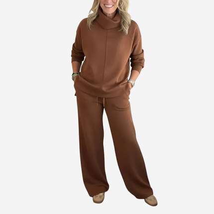 Evelyne - Two-Piece Travel Set With Turtleneck