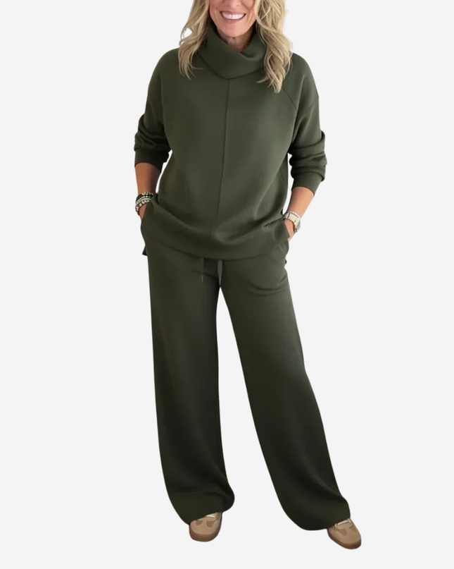 Evelyne - Two-Piece Travel Set With Turtleneck