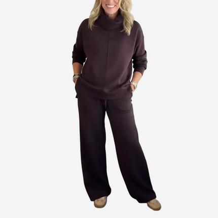 Evelyne - Two-Piece Travel Set With Turtleneck