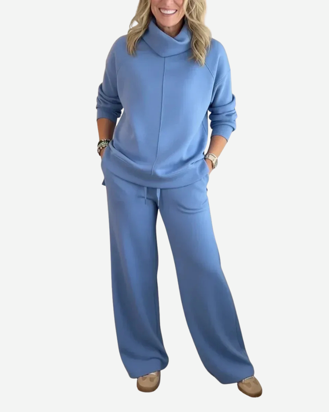 Evelyne - Two-Piece Travel Set With Turtleneck