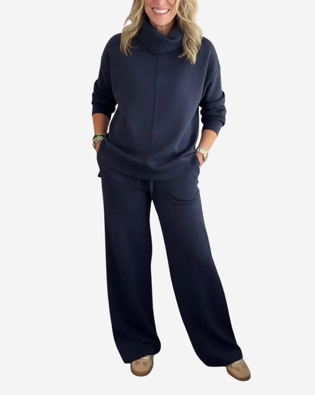Evelyne - Two-Piece Travel Set With Turtleneck