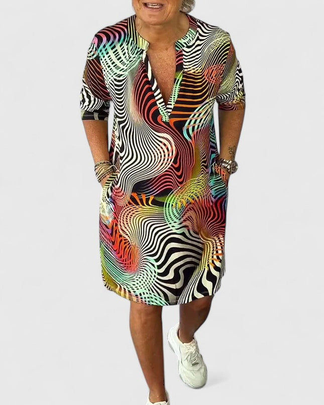 Helinae | Sophisticated V-Neck Dress